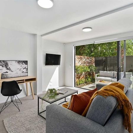 Architectural Urban Diamond Villa Christchurch Exteriör bild